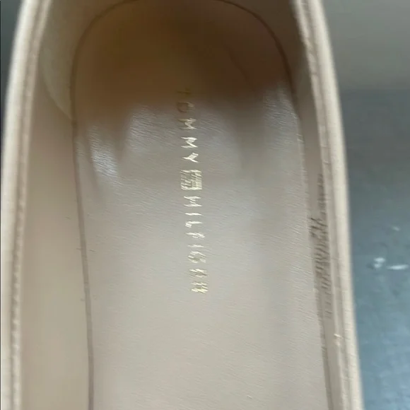 Tommy Hilfinger Beige and Black Pumps Heels Size 7 - Picture 7 of 13